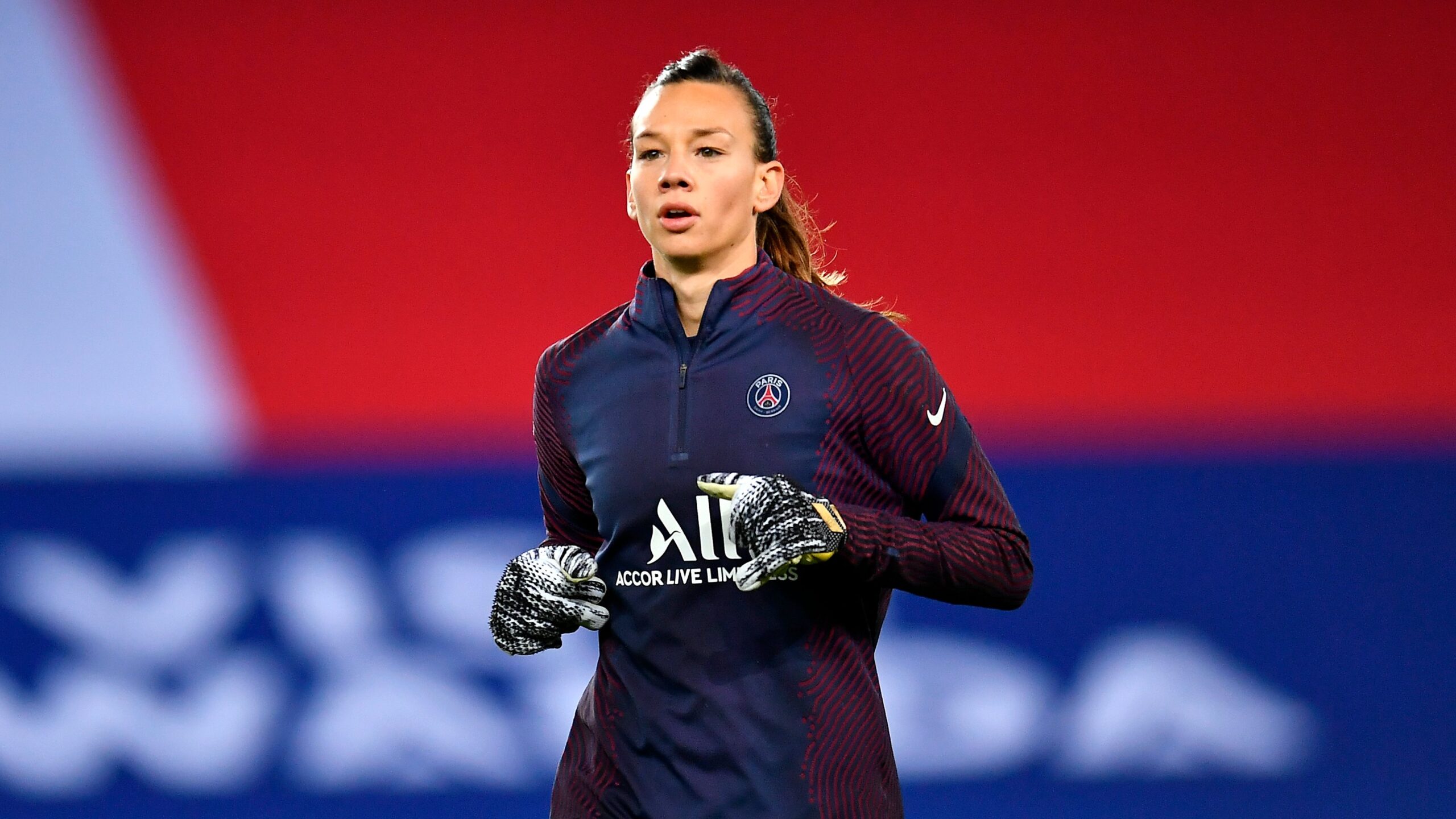 ¿Seguirá en el PSG? Christiane Endler comienza a definir su futuro