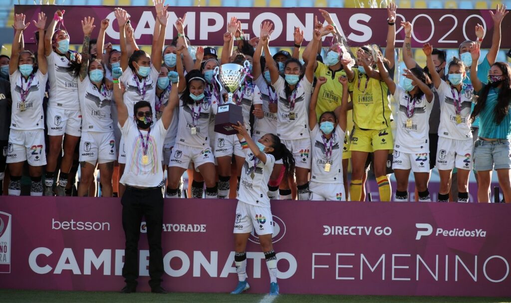 Santiago Morning gana campeonato femenino de fútbol