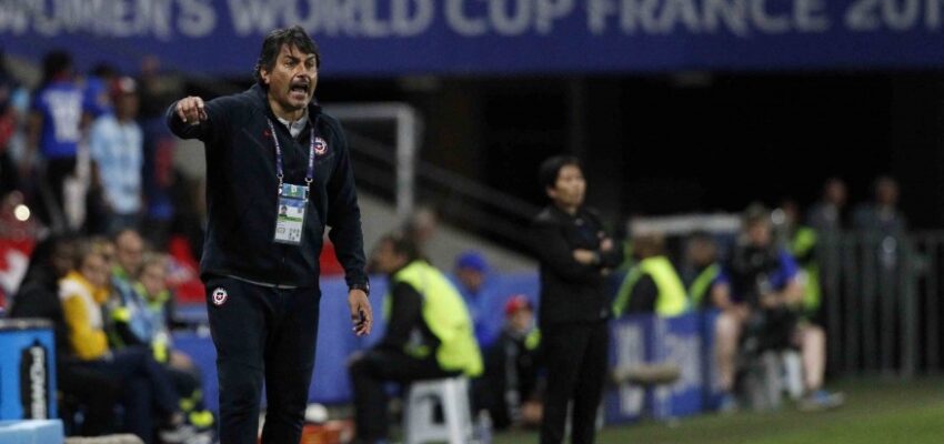 José Letelier, entrenador de la selección