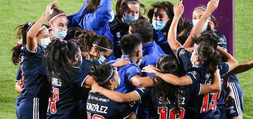 Universidad de Chile celebra