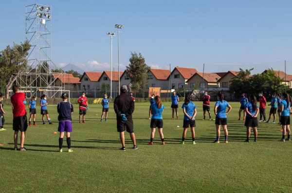 Audax Italiano vuelve a los entrenamientos y ficha a Javiera Moreno