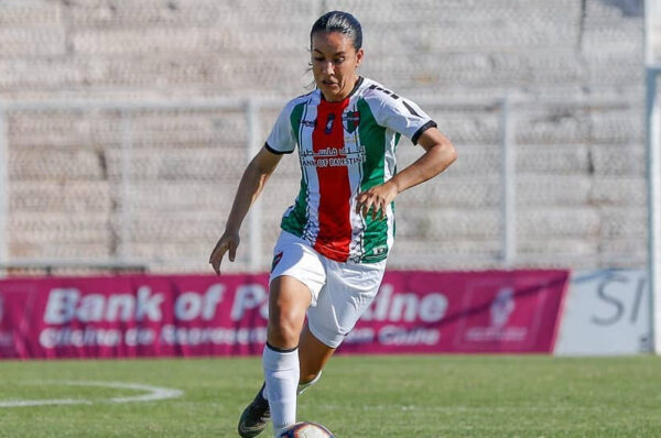 Fabiola Ayala deja Palestino y es presentada en Deportivo Cuenca