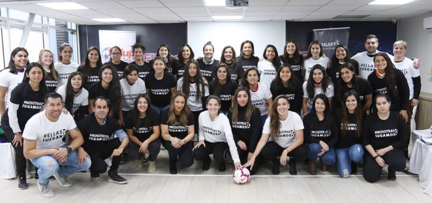 Asamblea directorio ANJUFF con jugadoras de todo Chile