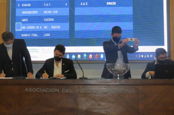 Este fin de semana comienza el Torneo de Apertura en Argentina con dos chilenas