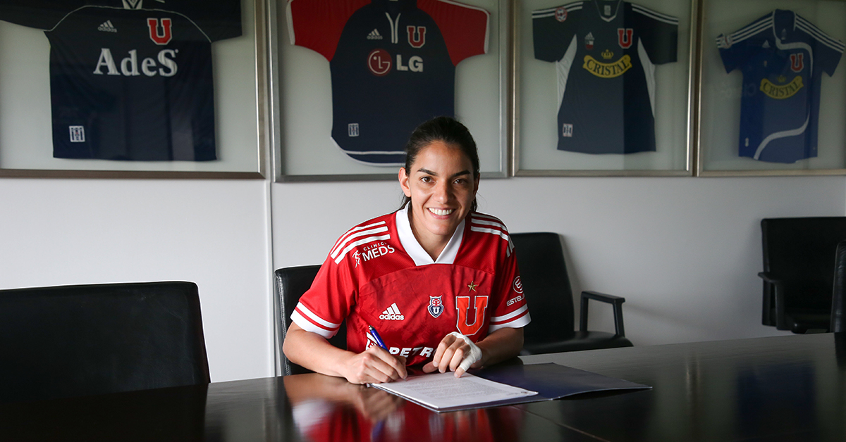 Natalia Campos firmó por la U de Chile