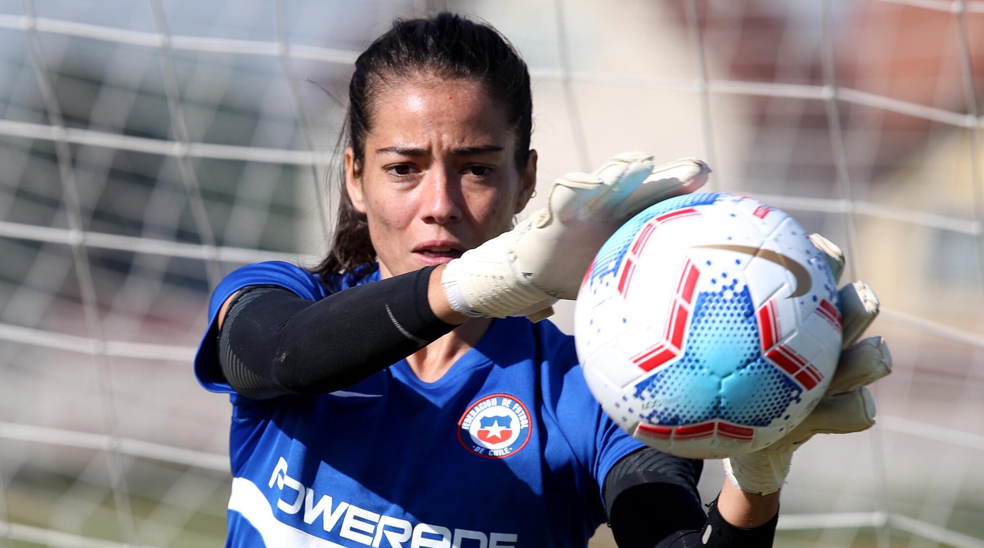 Conoce a las futbolistas que podrían hacer su debut con La Roja en el repechaje