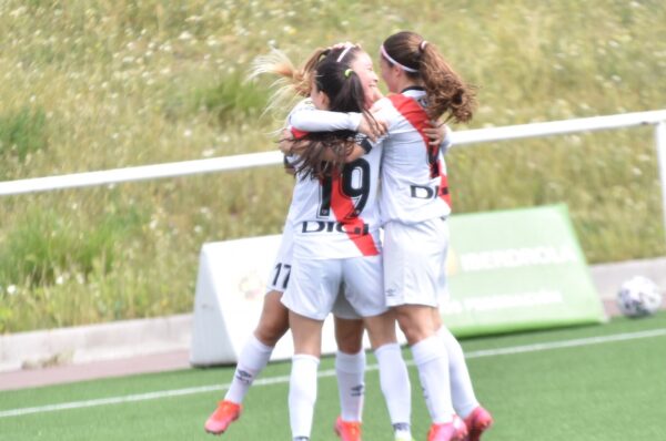 Yanara Aedo anota su segundo gol en Rayo Vallecano ante Valencia