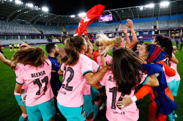 Barcelona aplastó al Chelsea y se coronó campeón de la UWCL 20-21