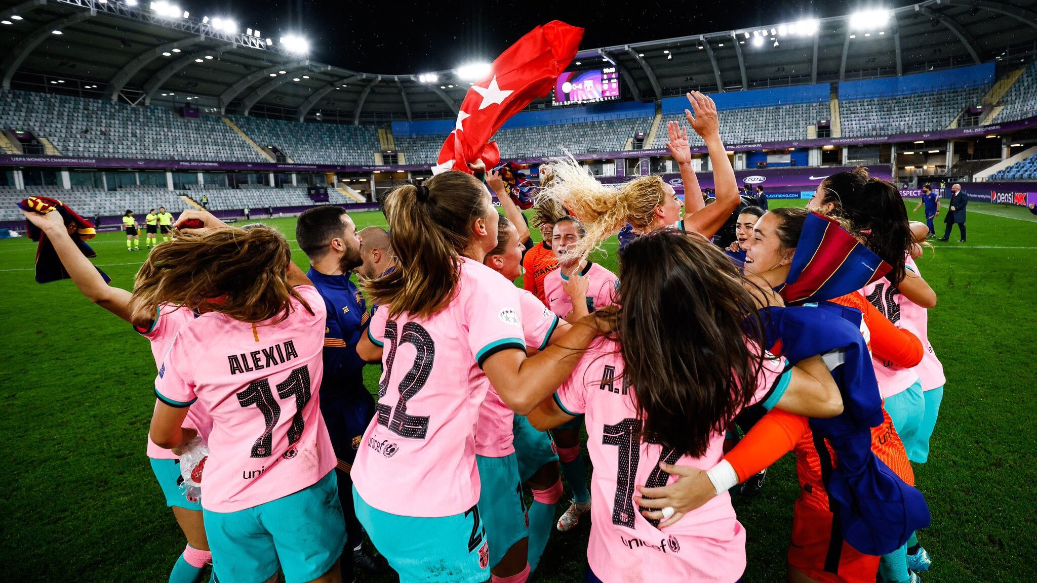 Barcelona aplastó al Chelsea y se coronó campeón de la UWCL 20-21