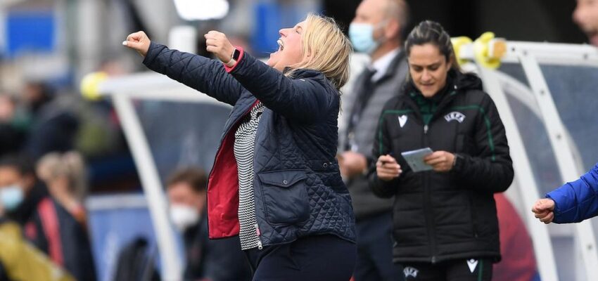 Hayes celebrando el paso a la final de la UWCL