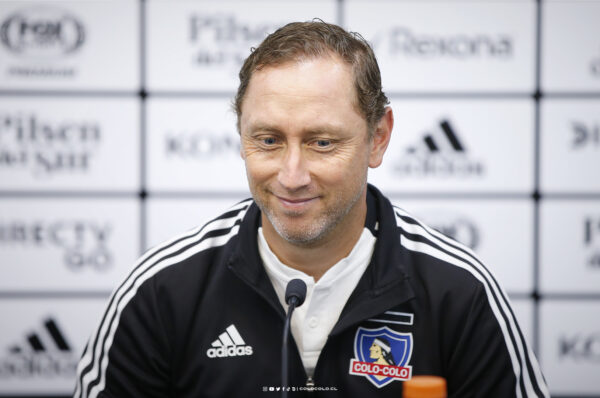 Luis Mena confirma: “Llegarán dos jugadoras extranjeras a Colo-Colo”