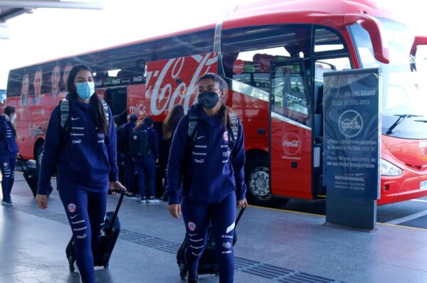 La Roja partió rumbo a Eslovaquia para enfrentar la fecha FIFA