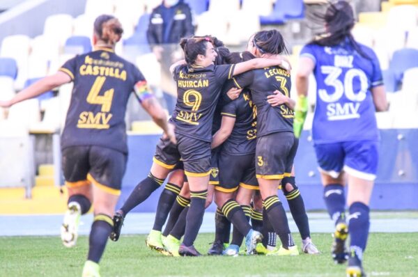 Fernández Vial le gana a Universidad de Concepción y comienza a soñar con los play-offs