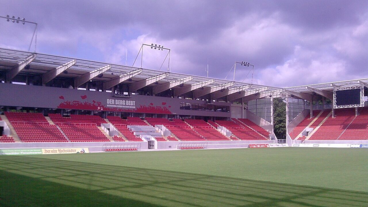 El moderno estadio de Offenbech: la ciudad alemana donde jugará La Roja