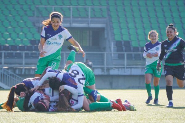 Deportes Puerto Montt gustó, ganó y goleó a un Santiago Wanderers sin recursos