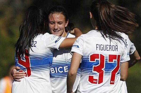 Isabelle Kadzban deja Universidad Católica para continuar sus estudios en EEUU