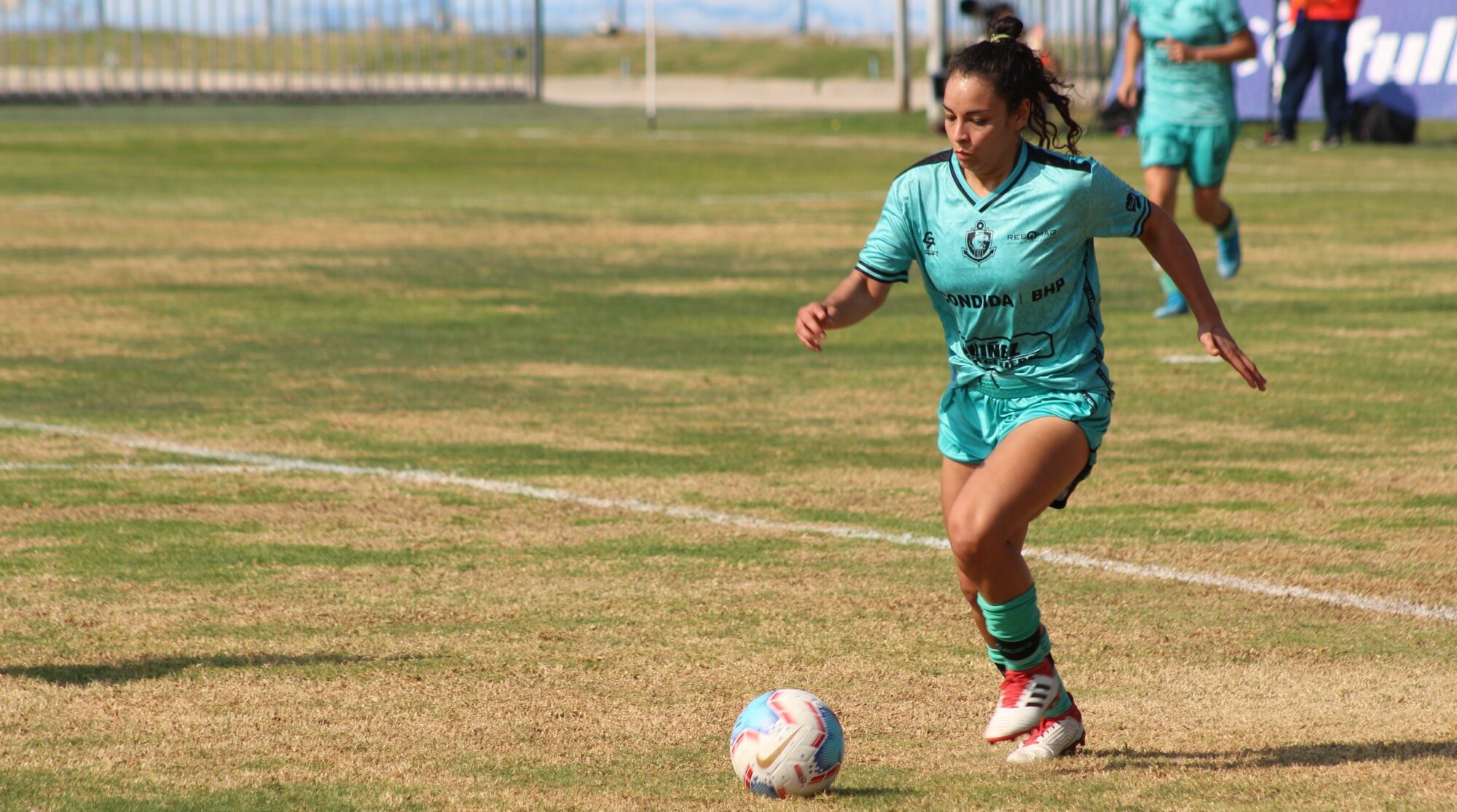 Jugadora de Deportes Antofagasta, es uno de los clubes con partidos pendientes en el Campeonato