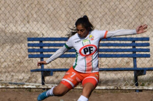 Cobresal se hunde en el último puesto del grupo B tras caer ante Everton