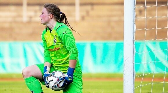 Tina Lingsch en su debut en el Borussia Monchengladbach