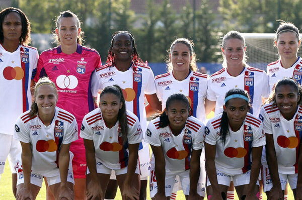 El Lyon de Tiane Endler da el primer golpe en Champions y se adelanta al Levante en el partido de ida