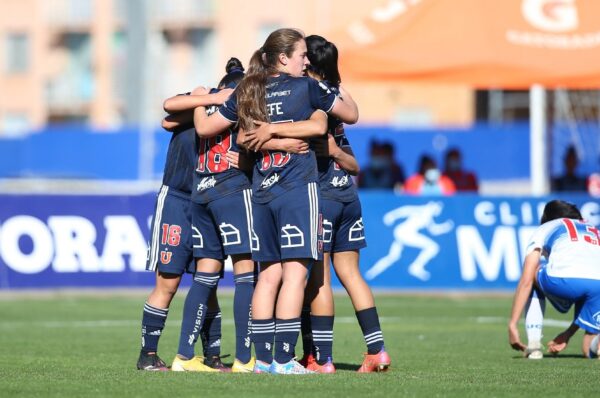 Universidad de Chile se lleva el segundo clásico universitario ante Universidad Católica