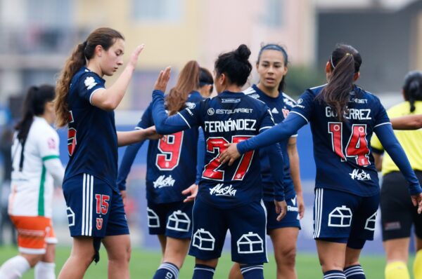 Cobresal se despide de la primera división tras goleada de Universidad de Chile
