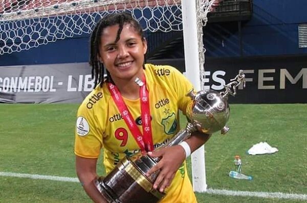 Ysaura Viso está en Chile y podría debutar con Colo-Colo en semifinales