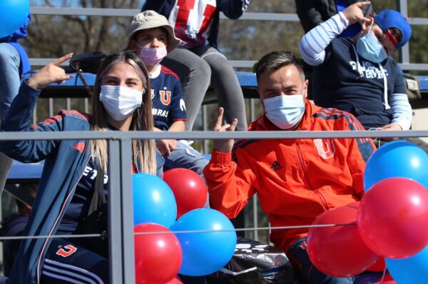 Hinchas de U de Chile exigen que la semifinal se juegue en estadio y con público