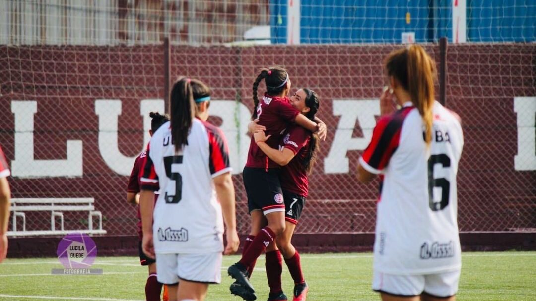 Se acaba la temporada para Javiera Salvo y Camila Pavez en Lanús