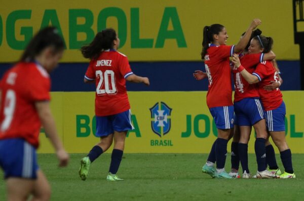 La Roja vuelve a los abrazos con victoria sobre Venezuela