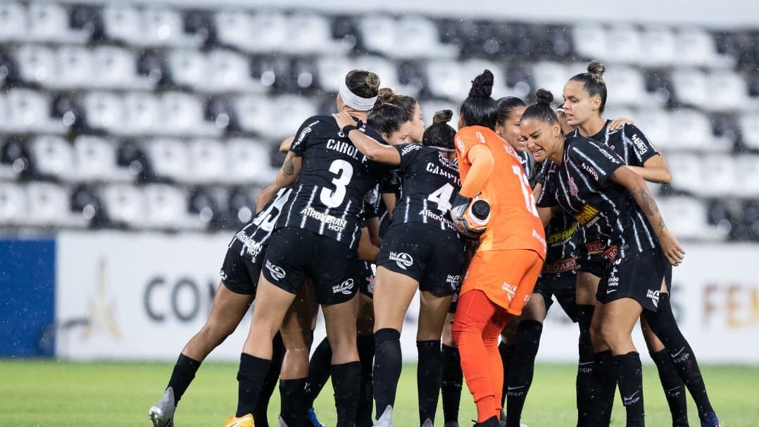 Con goleada sobre Nacional, Corinthians se mete a la final