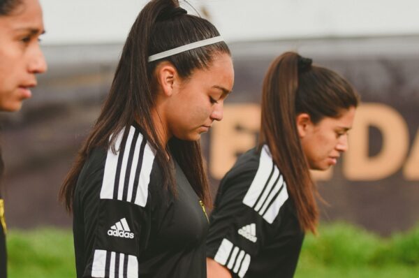 Adidas vestirá a Fernández Vial en la temporada 2022