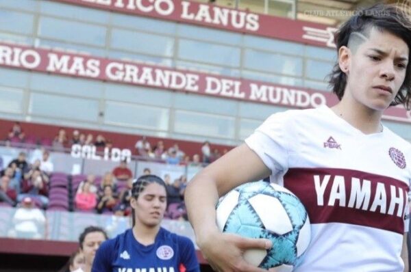 Deportes Puerto Montt ficha a ex capitana de Lanús