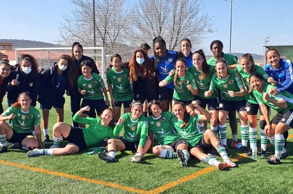 Gol de Bárbara Santibáñez en el Cacereño y se convierte en la máxima goleadora chilena en España