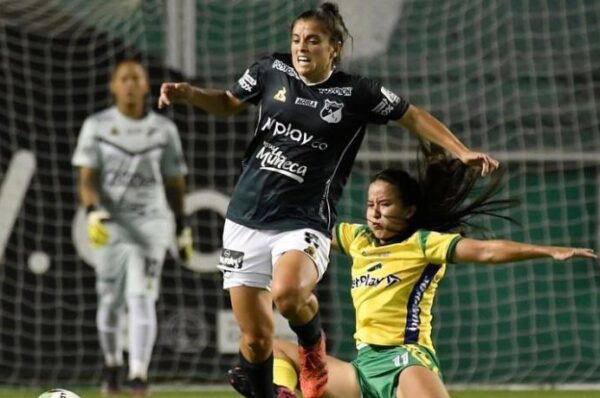 Gisela Pino debuta en Deportivo Cali