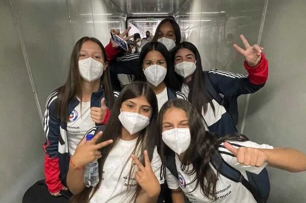La Roja Femenina Sub-17 ya está en Uruguay para disputar el Sudamericano