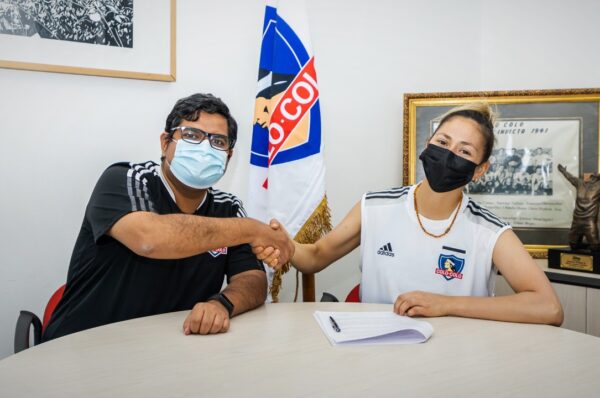 Vuelve a ser alba: Rocío Soto es presentada en Colo-Colo