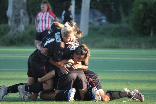 Francisca Olmos se estrena con El Porvenir de Argentina