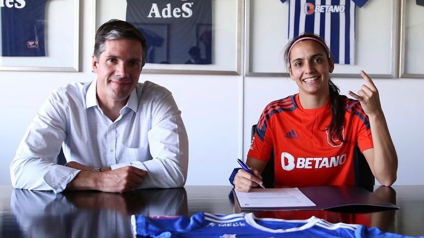 Daniela Zamora es oficializada en Universidad de Chile para este 2022