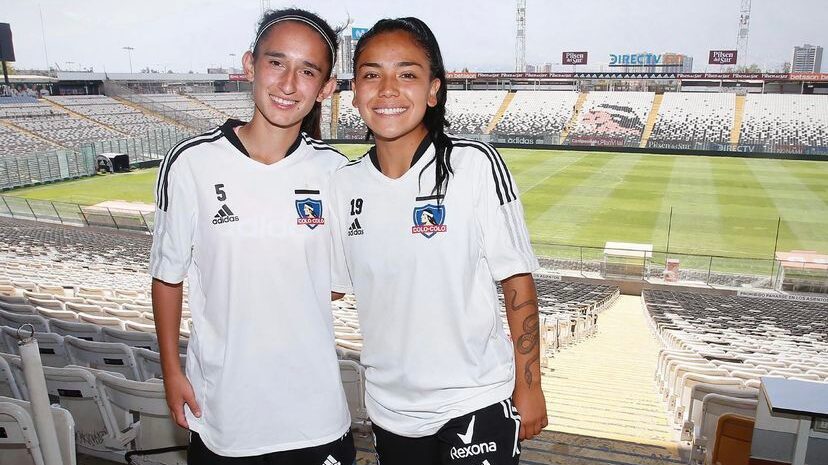 Michelle Olivares y Sofía Barrios son presentadas en Colo-Colo