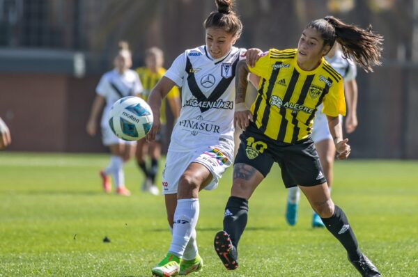 Santiago Morning sigue fuerte y vence a Fernández Vial como local