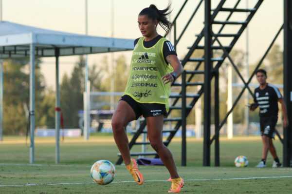 María José Urrutia revela que La Roja buscará ser más ofensiva vs Argentina