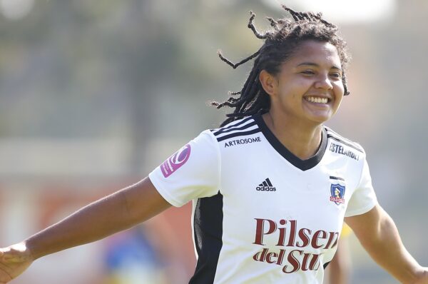 Colo-Colo le gana sin problemas a Everton y mantiene su participación impecable en el Campeonato Nacional