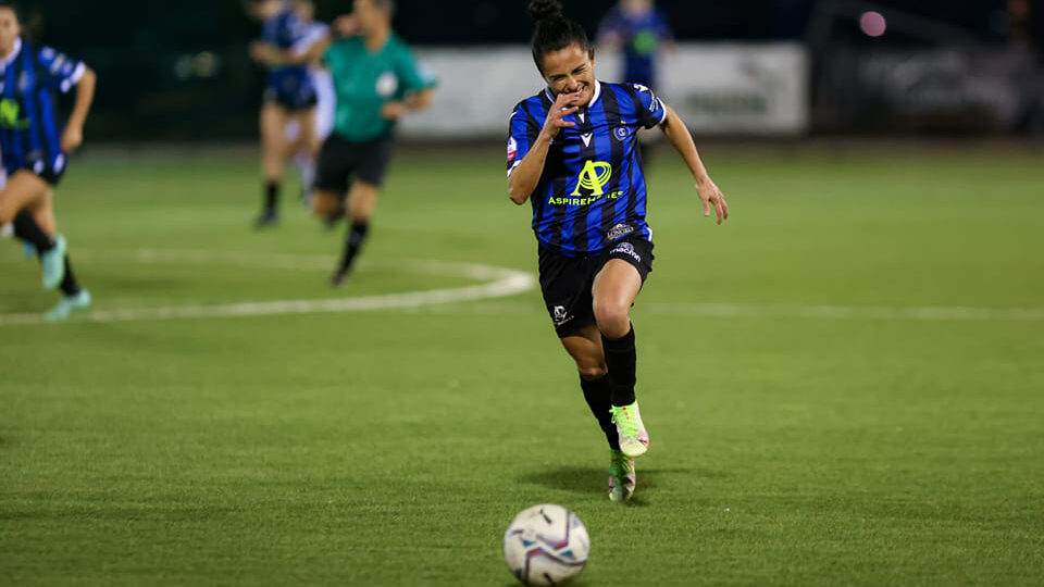 María José Rojas anota doblete en triunfo de Salisbury Inter vs Metro United