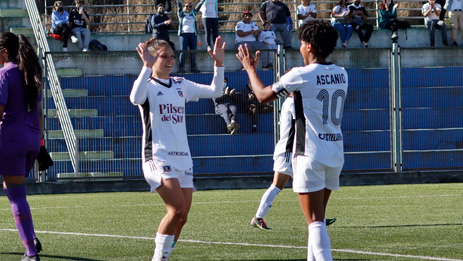 Colo-Colo gana en su visita a Huachipato y sigue con su portería invicta