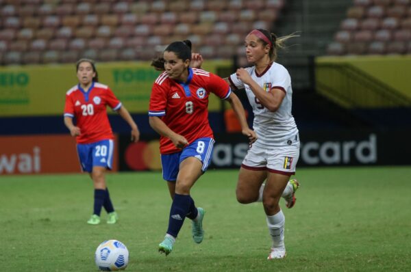 Bien: TNT Sports transmitirá los dos amistosos de la Roja vs Venezuela