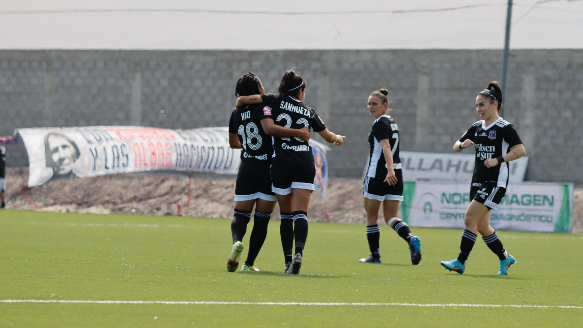 Colo-Colo vence a Deportes Iquique en el norte y mantiene el invicto