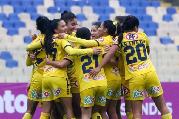 Universidad de Concepción golea a Huachipato y salva tres puntos valiosos