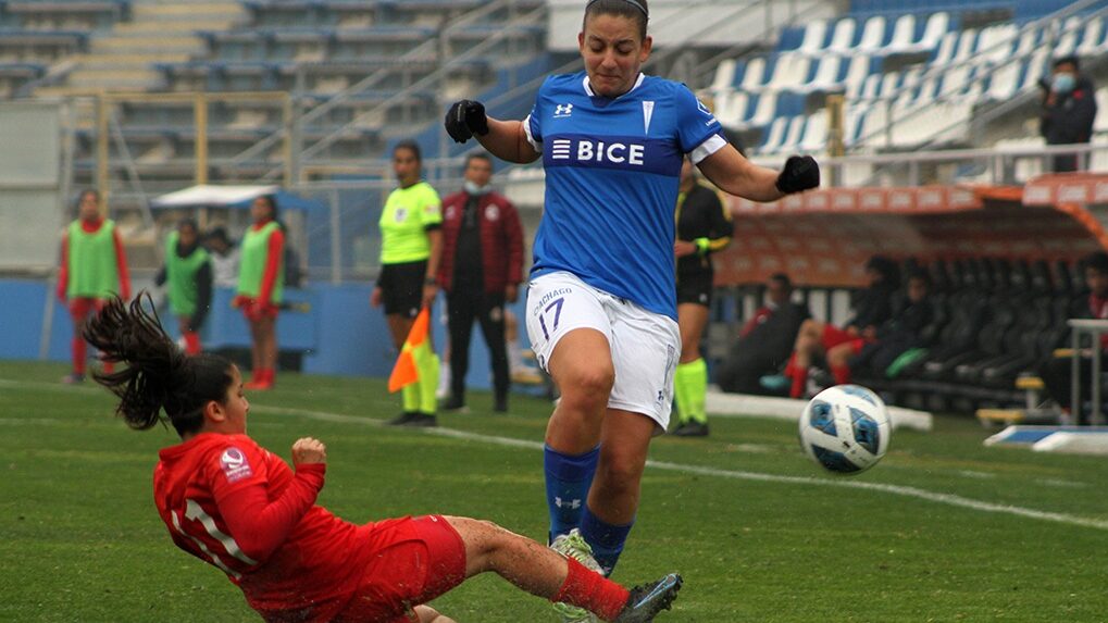 Universidad Católica golea a La Serena y consigue su primer triunfo de la temporada