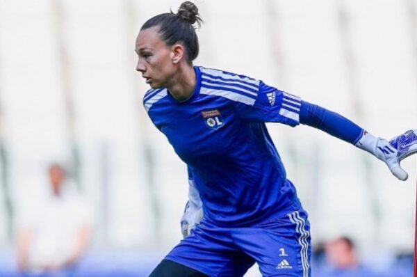 No para: Christiane Endler está a un paso de alzar un nuevo título junto a Olympique de Lyon